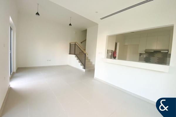 Near Park | Single Row | Vacant | Vastu