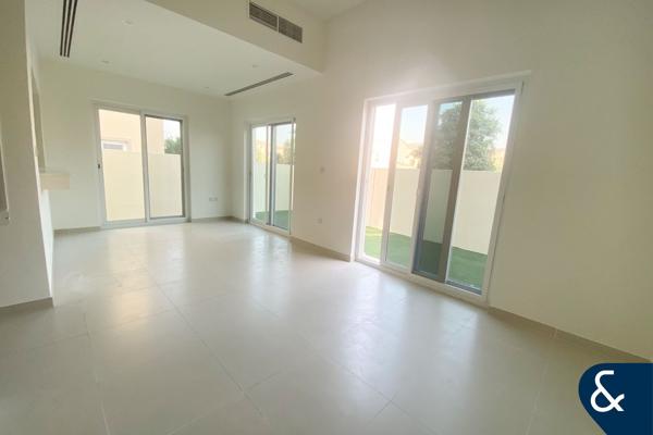 Near Park | Single Row | Vacant | Vastu