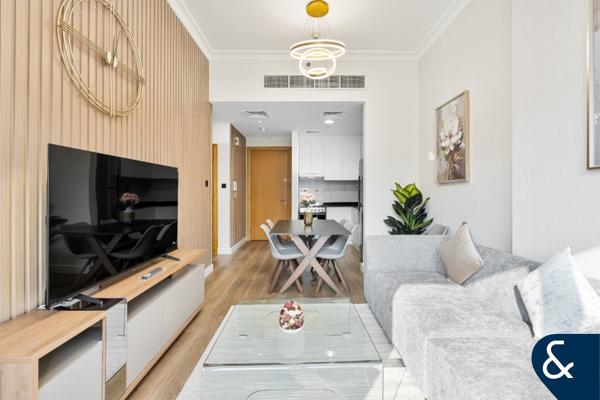 One Bedroom | Fully Upgraded | Vacant