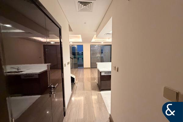 Golf & Lake View | Brand New | 4 Bedroom