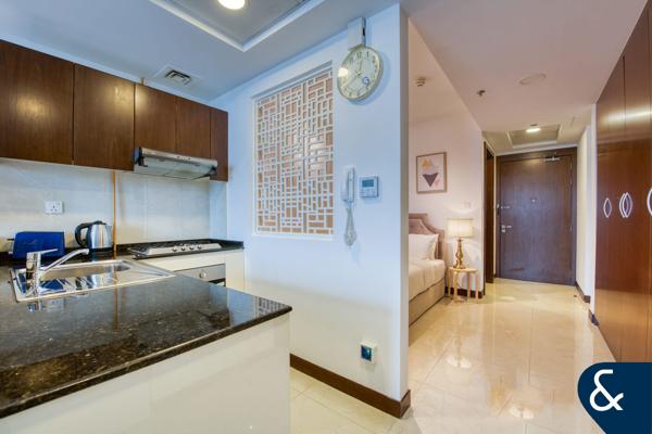 JVC | Vacant | Studio | Great Floor