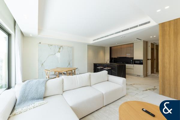 Large Corner Plot | Vacant | Furnished