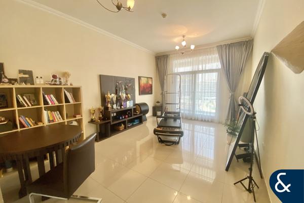 Vacant on Transfer | Large Unit | High ROI