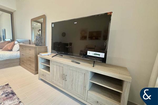 Luxurious | Full Canal View | Mid Floor