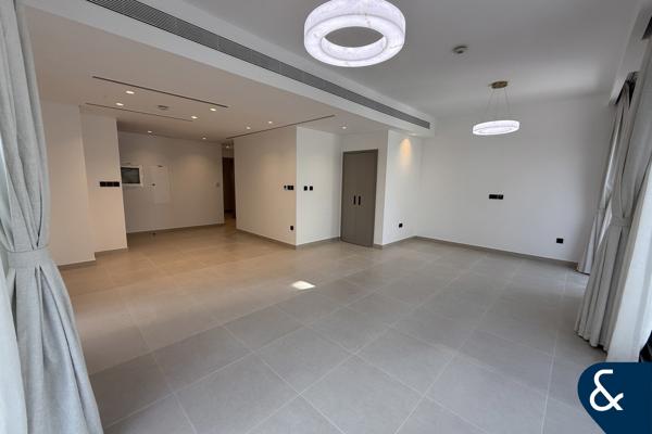 Renovated | Closed Kitchen | 4 Bedroom