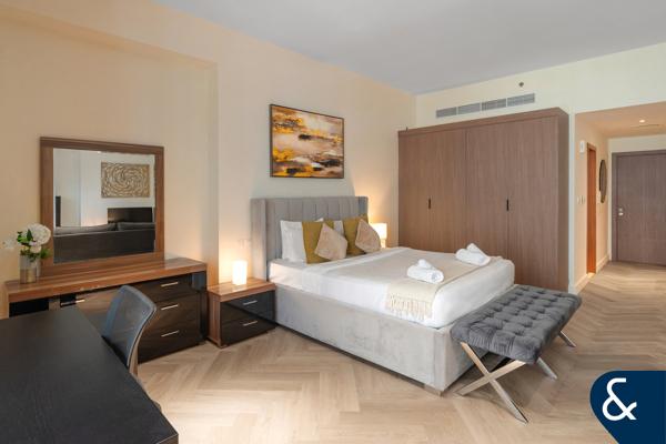 Upgraded Studio | Furnished | Vacant Now