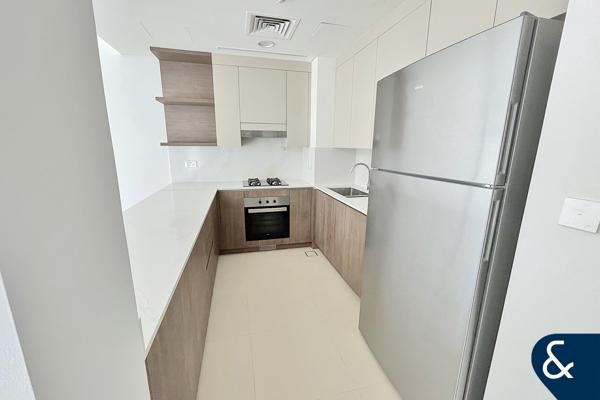 Close to Pool | Ready to Move | Internal
