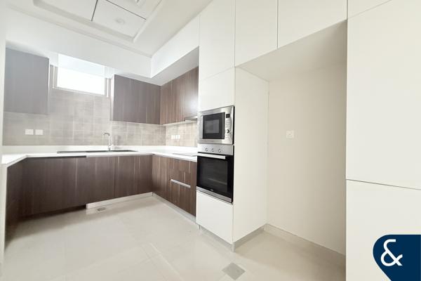 Spacious | European Layout | Vacant