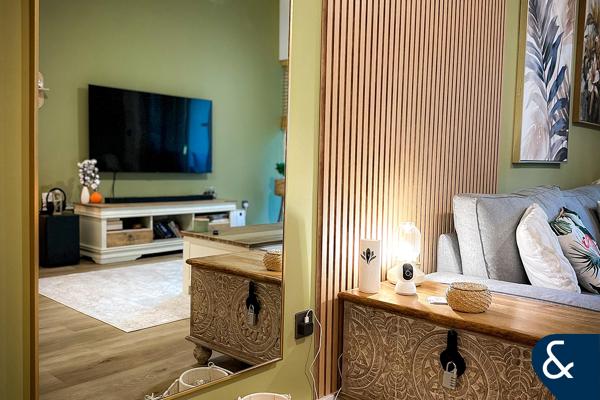 Fully Upgraded | 2 Bedrooms | Luxury Finish