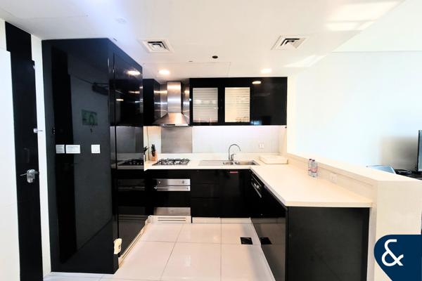 Spacious | Vacant | Furnished | Bright