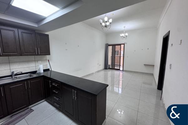 Vacant | Flexible Cheques | Great Location