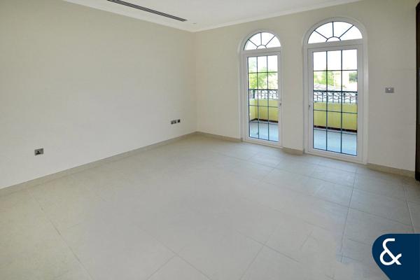 3 Bed Legacy | 7.3k Plot | Single Row | VOT