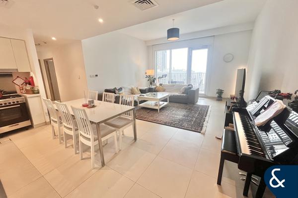 2 bedroom l sea view l Burj View