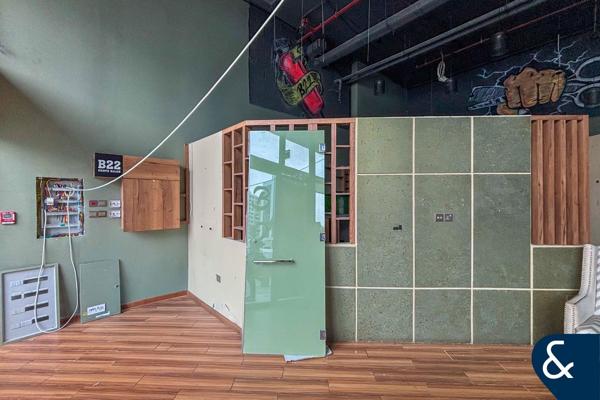 Prime Location | Fitted Retail Unit | Vacant