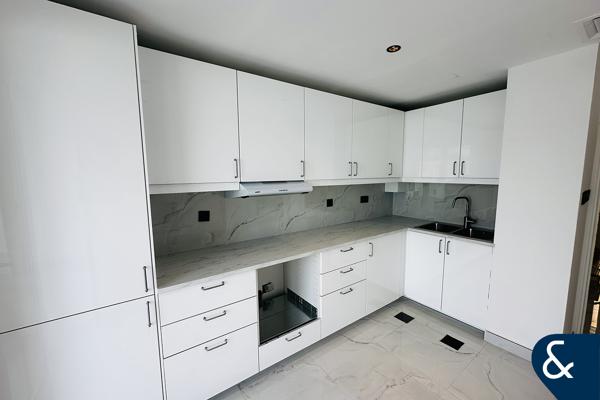 Upgraded | Vacant | Opposite Park and Pool
