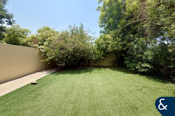 Single Row | 3 Bedrooms + Study | Vacant