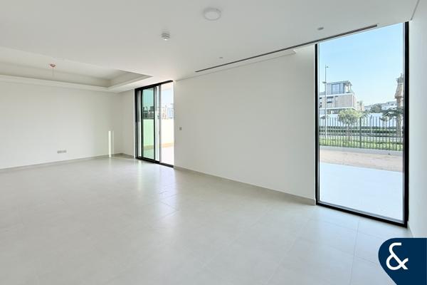 Brand New | 4 Bed + Maids | Available Now