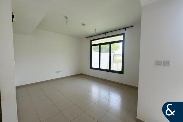 Single Row | Landscaped | Close To Amenities