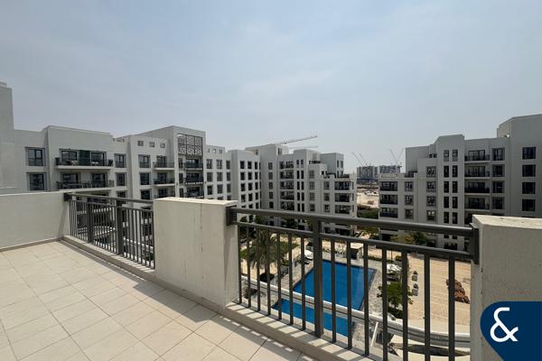 Private Terrace| 2 Parking Spaces|Pool Views