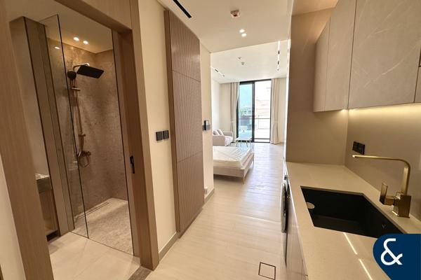 6.5% NET ROI | Luxury Studio | Brand New|