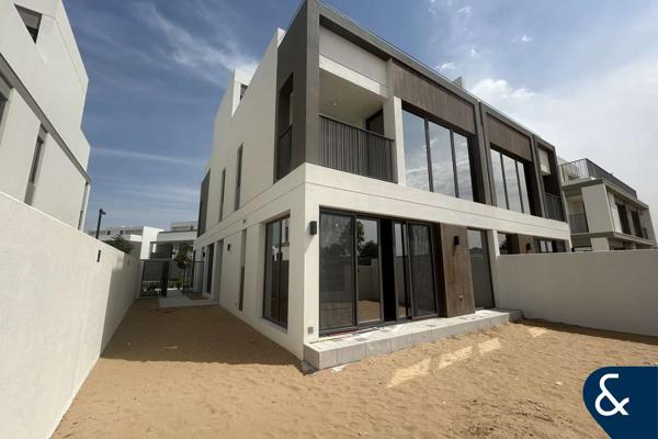 Open Kitchen | Green Belt | Close to Pool