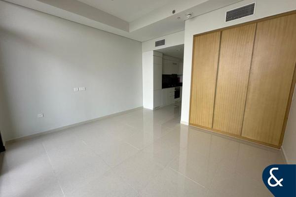Pool View | Large Layout | Studio Unit
