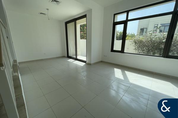CORNER PLOT | 3 BED+ STUDY | TYPE J