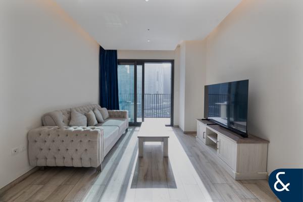 Furnished | Vacant | Close to Metro