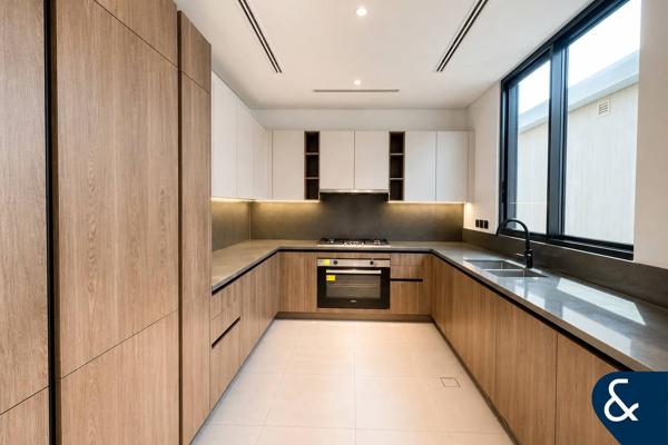 Internal | Upgraded | 5 Bedroom