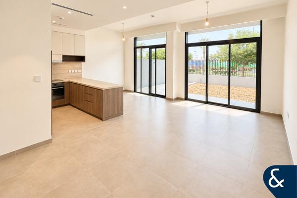 SINGLE ROW | 3 BED G+1 | CLOSE TO PARK