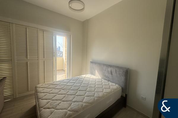 Modern Studio | Balcony | Furnished