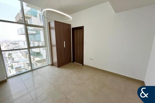 1 Bed | V.O.T | High Floor | Villa View