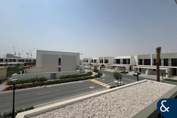Brand New| Spacious Layout| Near Pool/Gym