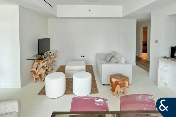 One Bed + Study | 1119 Sqft | Renovated