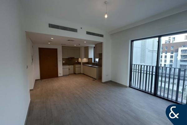 One Bedroom | Canal View | Corner |
