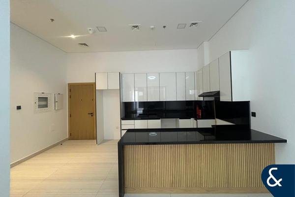 3 BHK | UNFURNISHED| CENTRAL 1 | VACANT