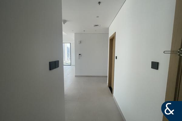 Vacant 3BR/3BA | High Floor | Central 1