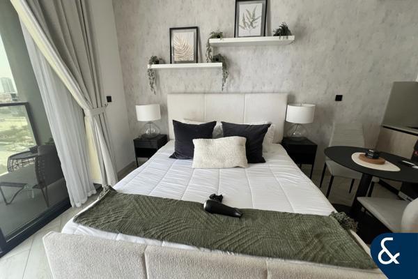 Modern | 12 Cheques | Ready to move in