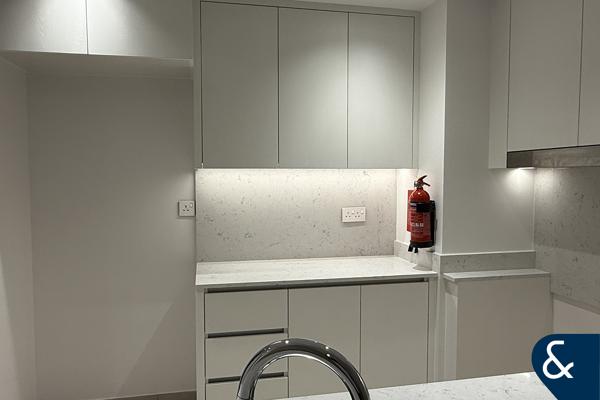 Elegant 2-Bedroom Apartment | VACANT |