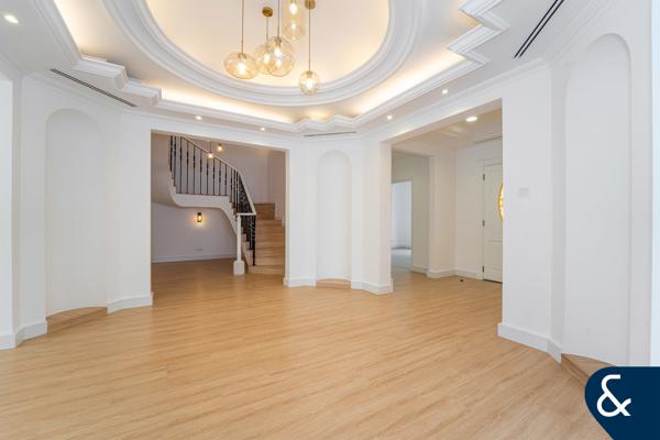 Exceptional Vacant 6 Bed Luxury Villa