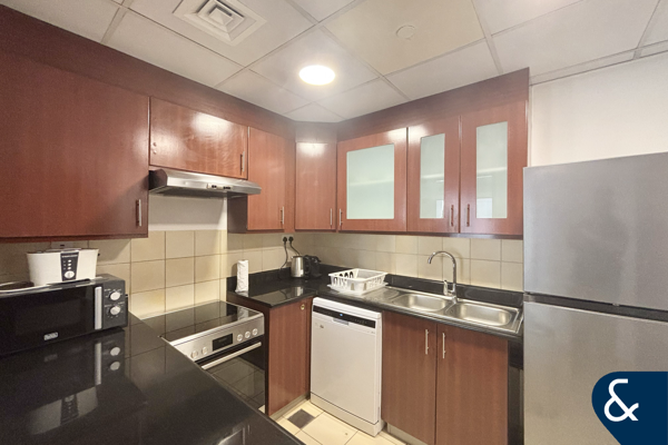 2 bedrooms | furnished | Spacious