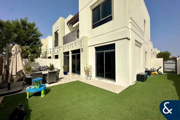 Corner | Single Row | Desirable Location