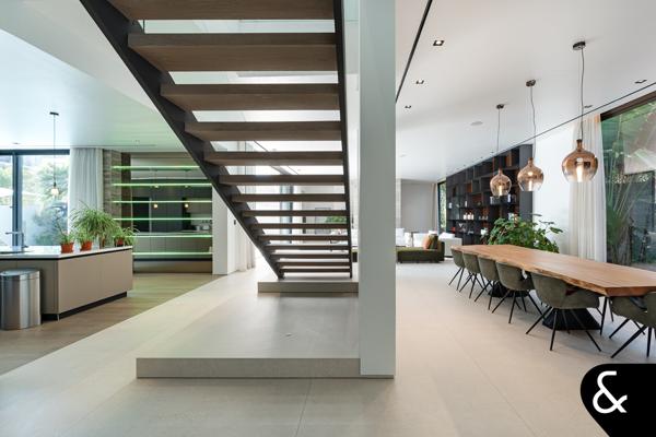 5 Bedroom | Astral Pool | Miele Appliances