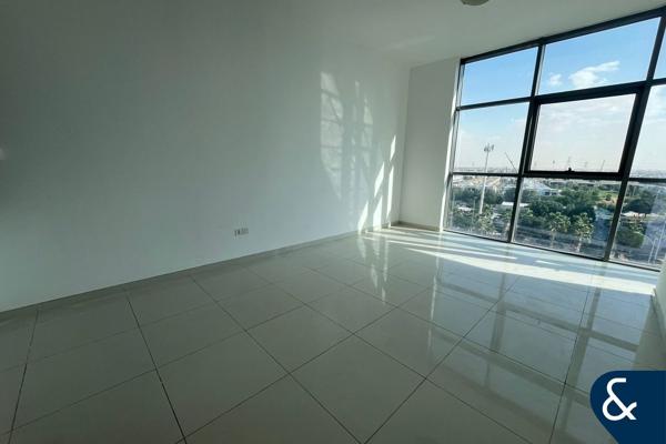 VACANT NOW | 2 B + M | OPEN VIEW | LARGE SIZE