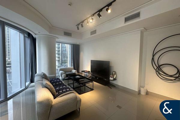 Vacant on Transfer | 2 Bed | Opera District