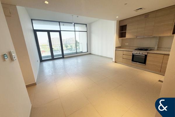 Pool And Park View | Covered Parking | Vacant