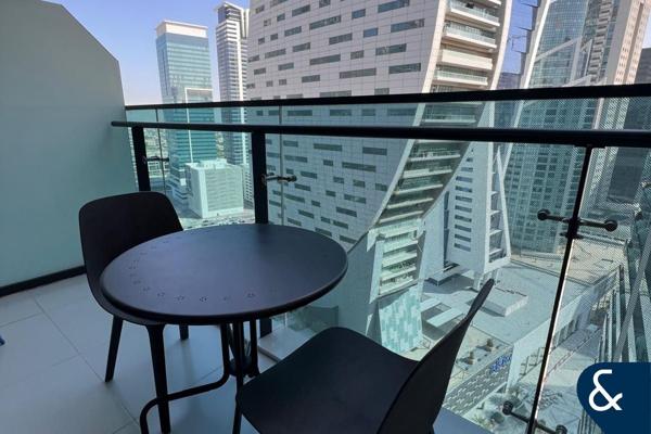 Multiple Cheques|Near Metro|No Parking Space