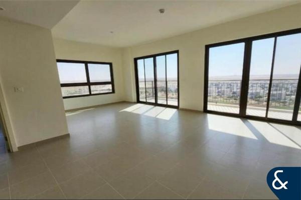 Vacant Now | 3 Beds | High Floor | VASTU