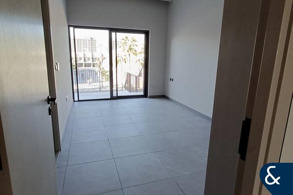 3 Beds | Family Townhouse | Prime Location