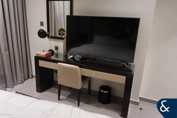 High Floor | Canal View | 1002 sqft